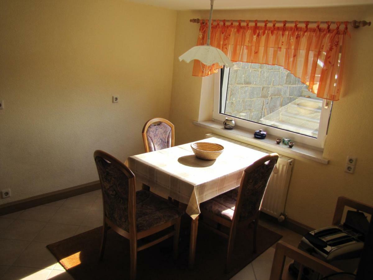Ferienwohnung Schade Hohnstein Esterno foto